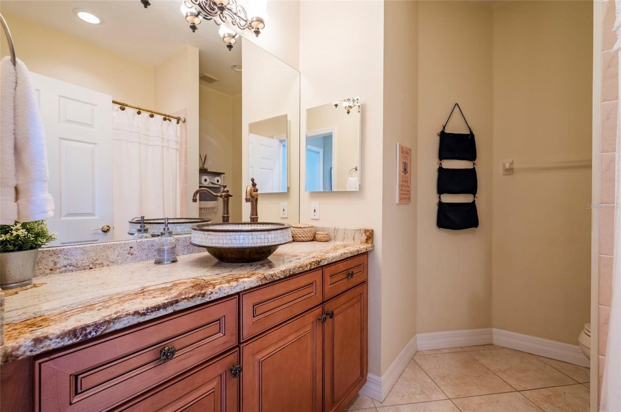 9453 NE Discovery Terrace, Unit 201C, Bradenton, FL 34212 Photo