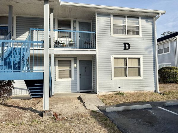 5054 TERRACE CLUB LANE , Unit 101, TAMPA, FL 33617