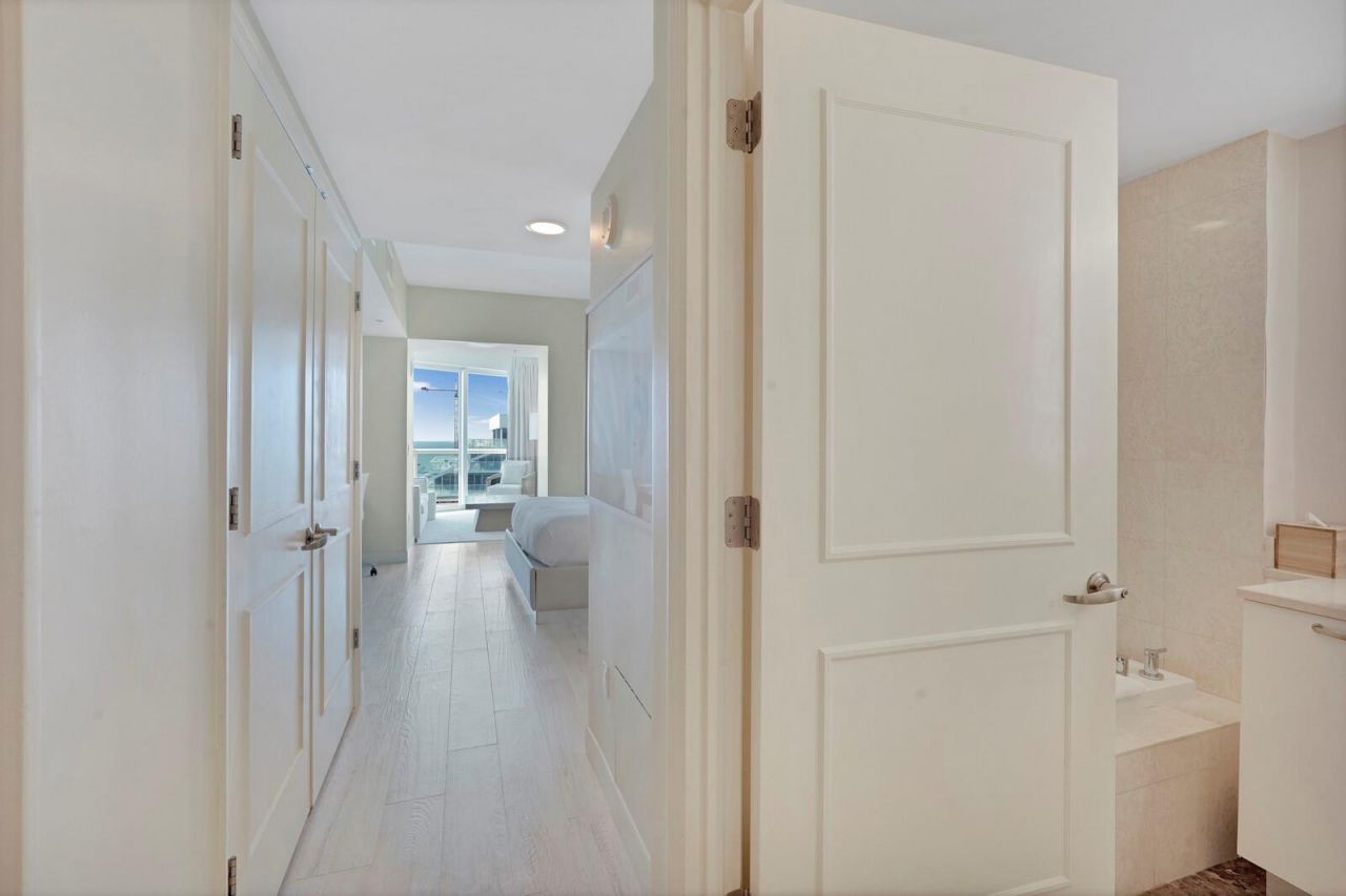 505 N Fort Lauderdale Beach Boulevard, Unit 2509, Fort Lauderdale, FL 33304 Photo