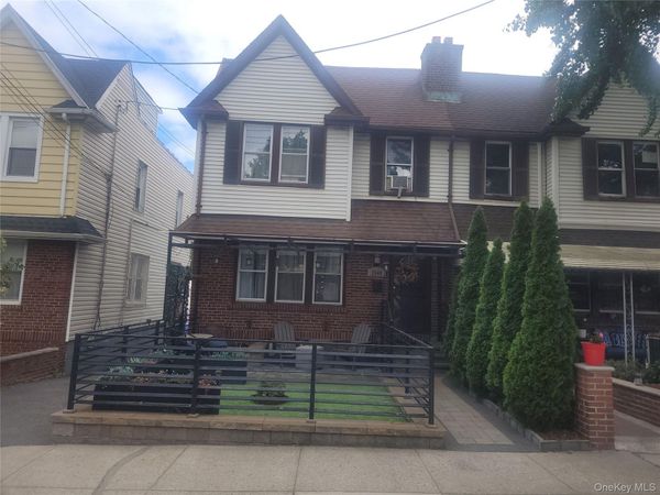 2548 Woodhull Avenue , Bronx, NY 10469