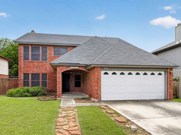 8014 SWINDOW CIR, Converse, TX 78109