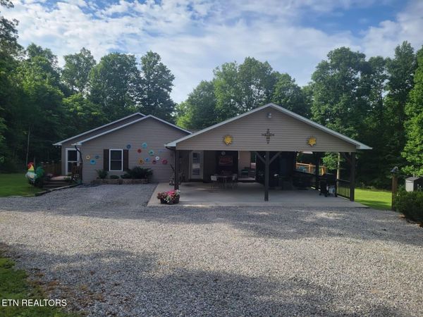 228 Paul Wheeler Lane, Jamestown, TN 38556