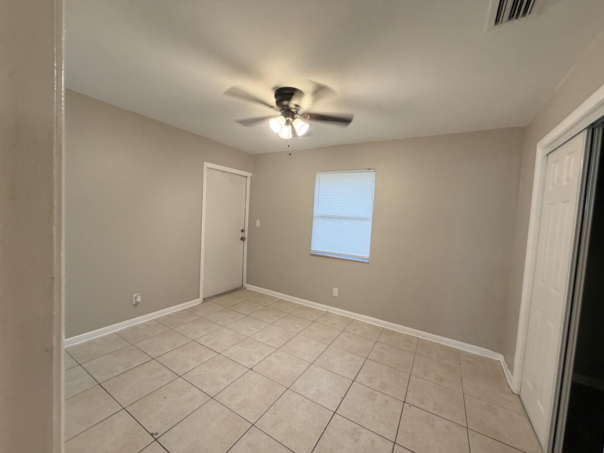 612 4th Street, West Palm Beach, FL 33401 Photo