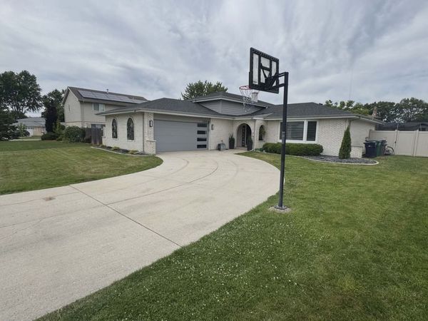 15538 S 82nd Avenue, Orland Park, IL 60462