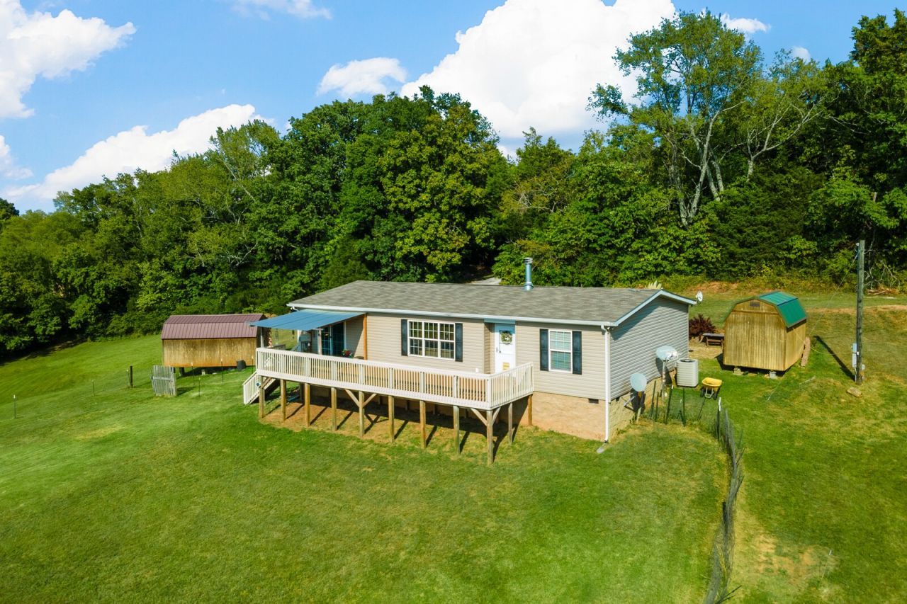 2114 Peach Orchard Rd , Culleoka, TN 38451 Main Photo