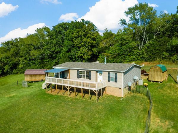 2114 Peach Orchard Rd , Culleoka, TN 38451