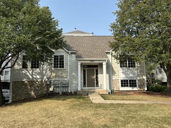 1860 Middlebury Drive , Unit 1860, Aurora, IL 60503