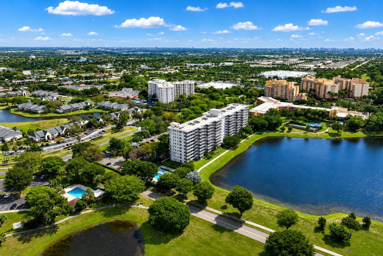2900 N Course Drive, Unit 208, Pompano Beach, FL 33069 Photo