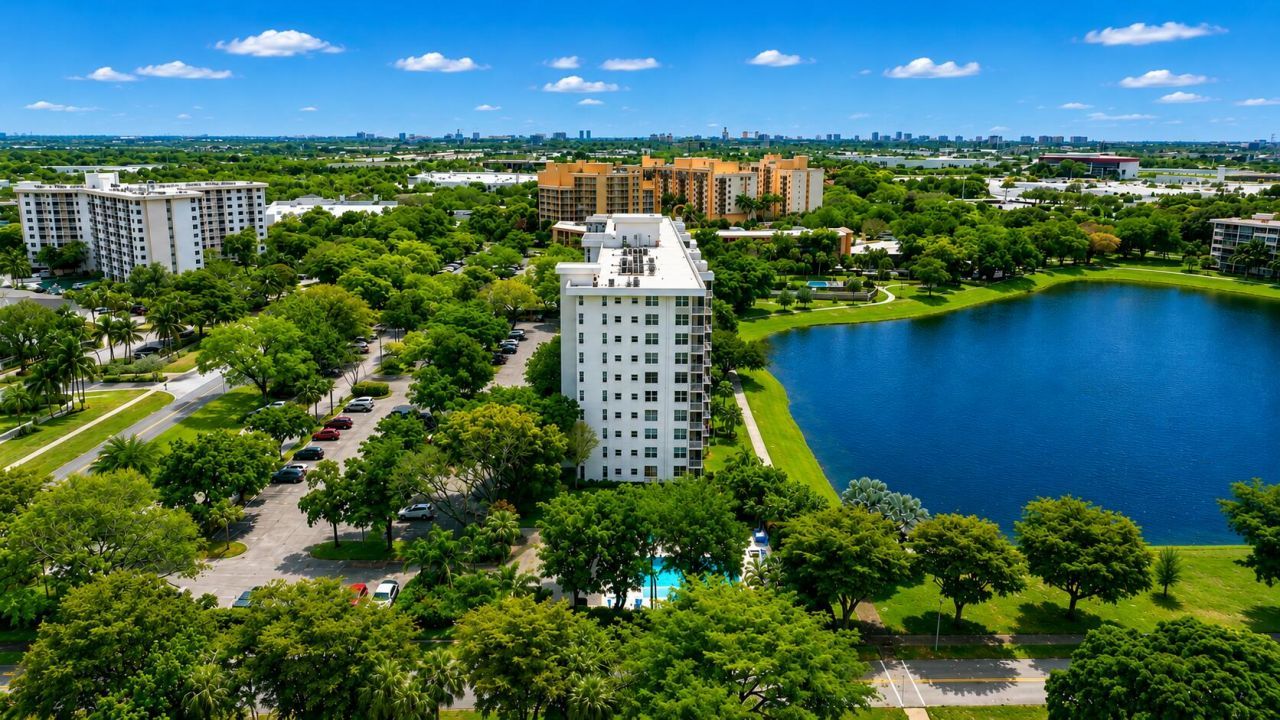 2900 N Course Drive, Unit 208, Pompano Beach, FL 33069 Photo