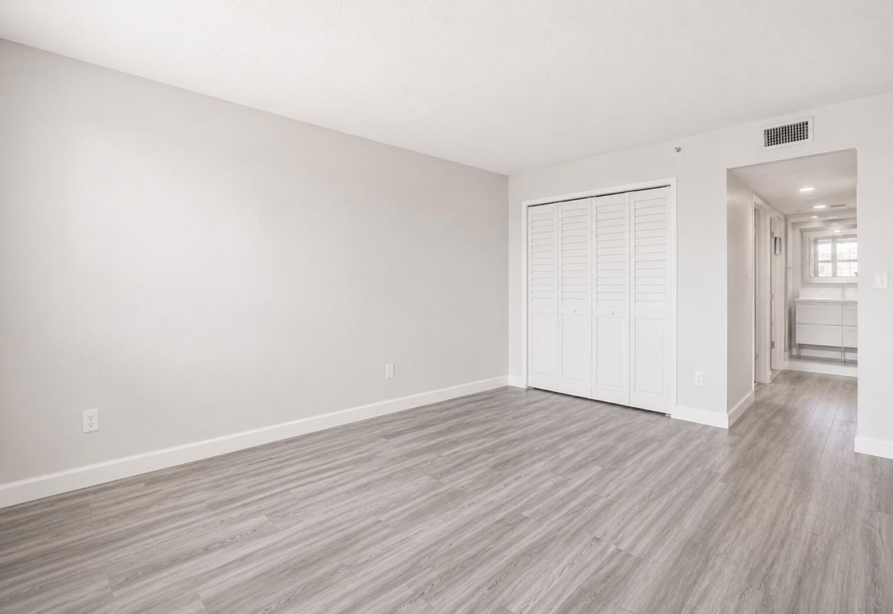 2900 N Course Drive, Unit 208, Pompano Beach, FL 33069 Photo