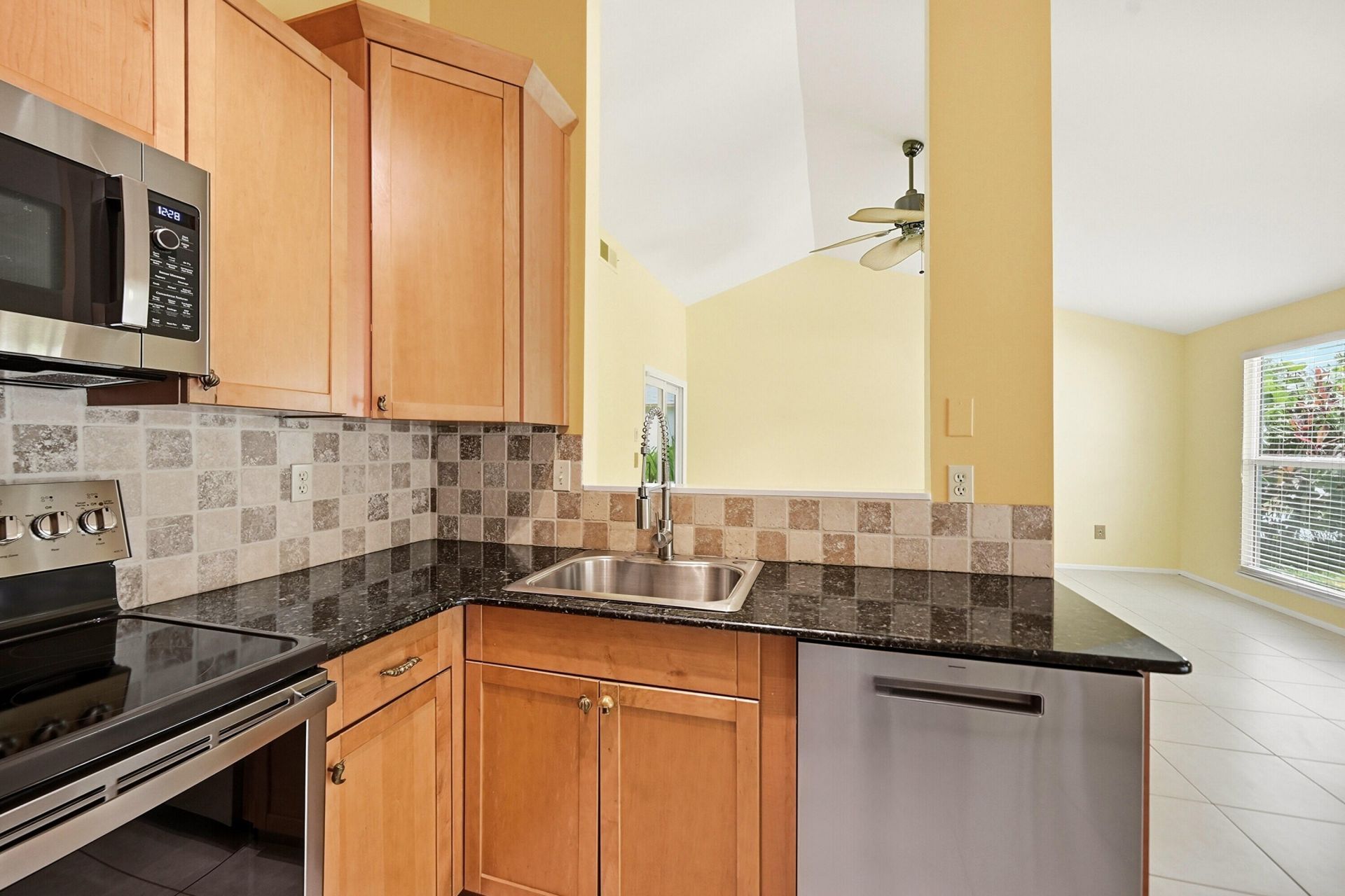 8131 Country Park Drive, Boca Raton, FL 33433 Photo