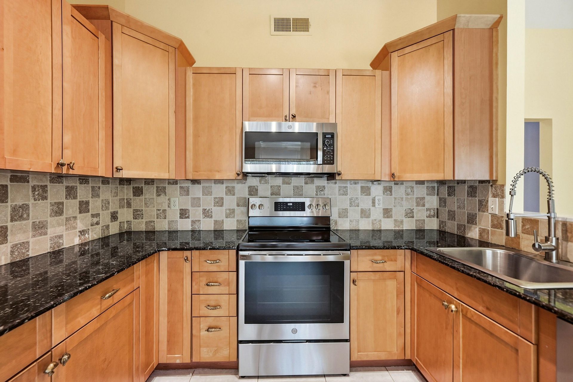 8131 Country Park Drive, Boca Raton, FL 33433 Photo
