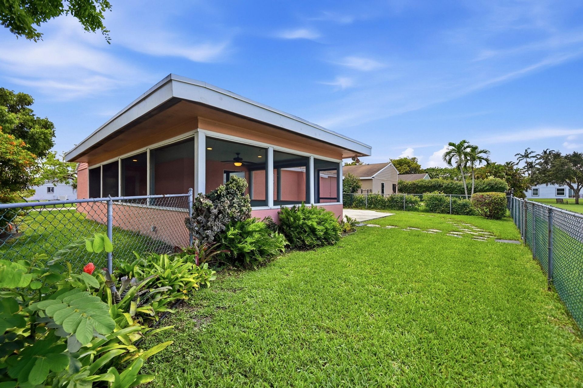 8131 Country Park Drive, Boca Raton, FL 33433 Photo