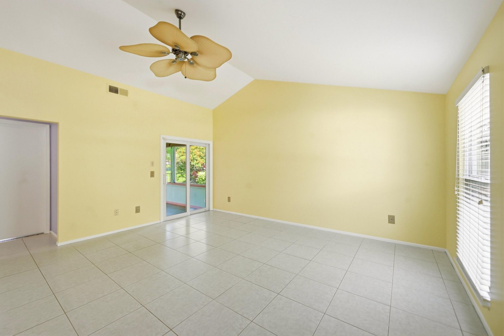 8131 Country Park Drive, Boca Raton, FL 33433 Photo