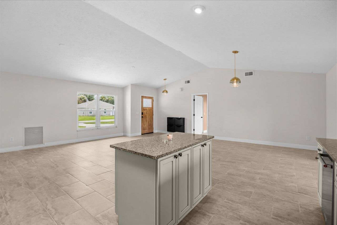 371 SW Butler Avenue, Port Saint Lucie, FL 34983 Photo