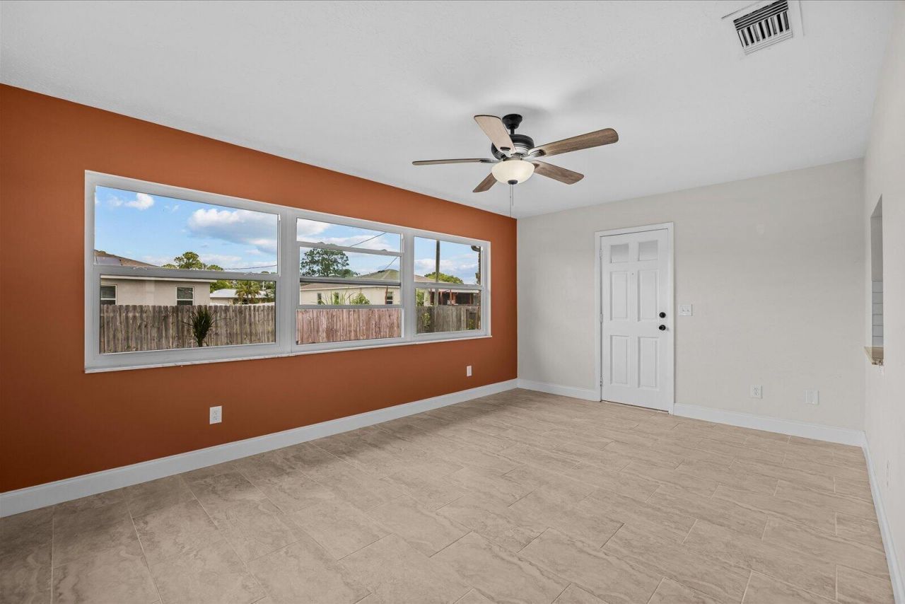 371 SW Butler Avenue, Port Saint Lucie, FL 34983 Photo
