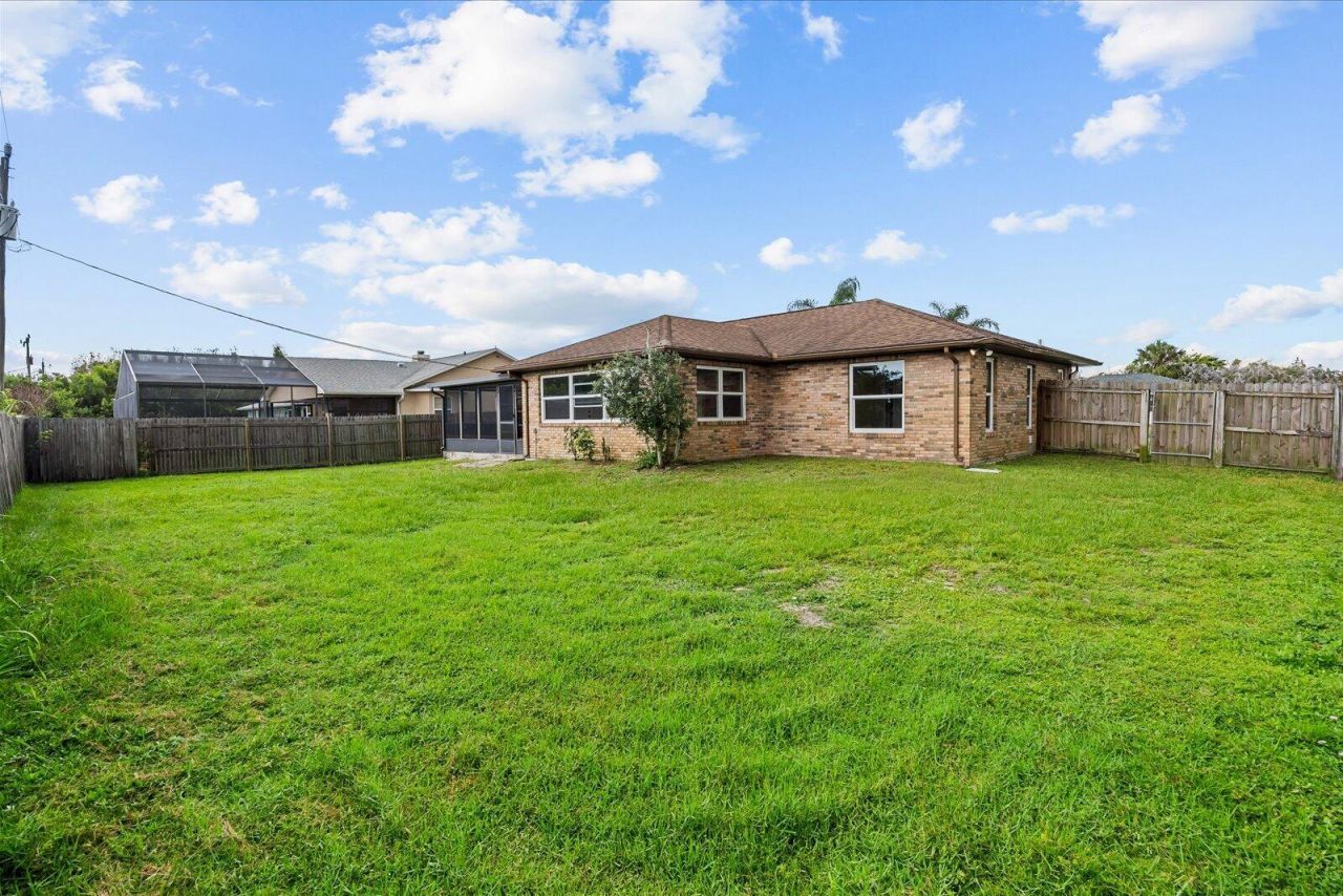 371 SW Butler Avenue, Port Saint Lucie, FL 34983 Photo