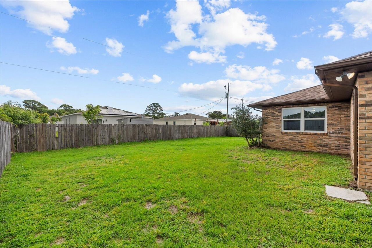 371 SW Butler Avenue, Port Saint Lucie, FL 34983 Photo