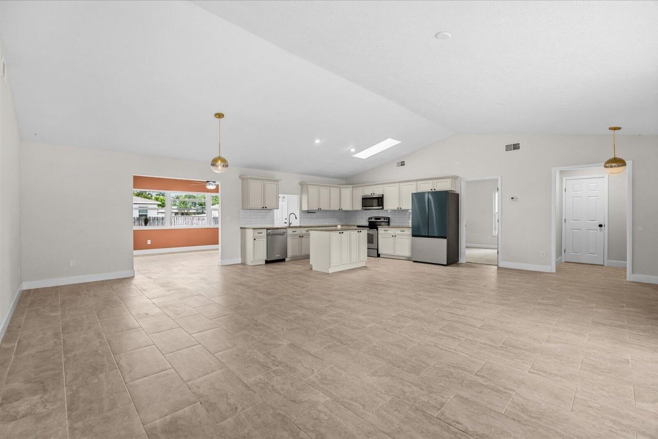 371 SW Butler Avenue, Port Saint Lucie, FL 34983 Photo