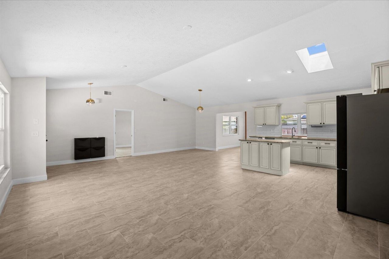 371 SW Butler Avenue, Port Saint Lucie, FL 34983 Photo