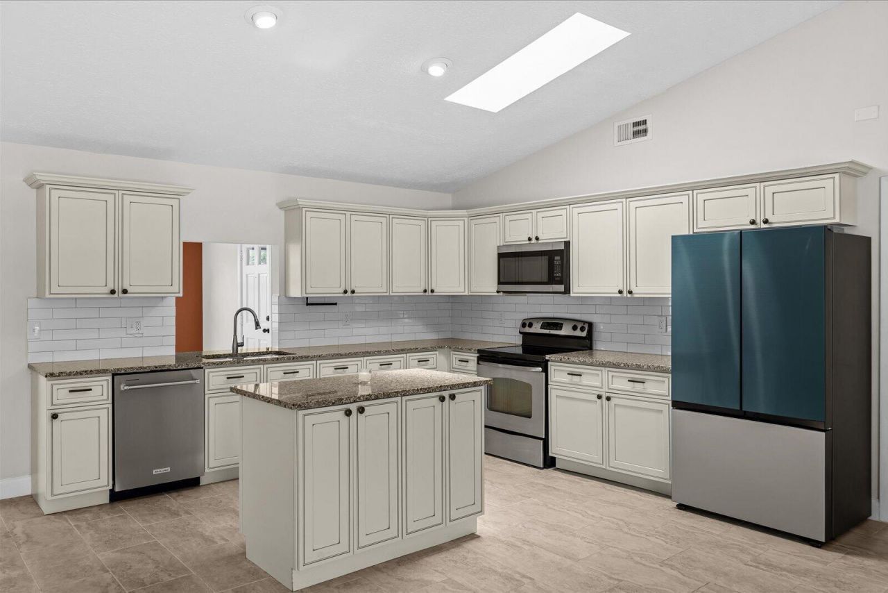 371 SW Butler Avenue, Port Saint Lucie, FL 34983 Photo