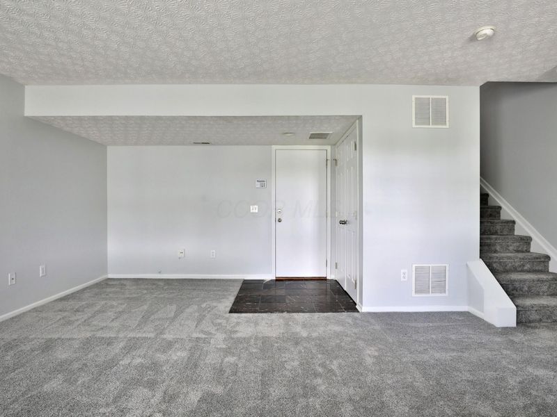 5456 Bull Creek Drive, Unit 106, Dublin, OH 43016 Photo 8
