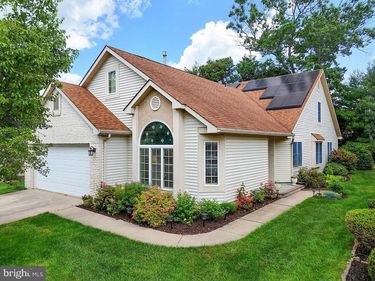 1572 LACEBARK ROAD , TOMS RIVER, NJ 08755