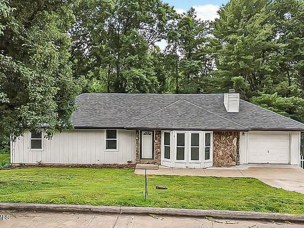 2014 SANDRA DRIVE, Jefferson City, MO 65101