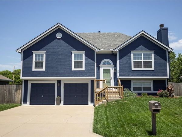 18912 E 12th Street, Independence, MO 64057