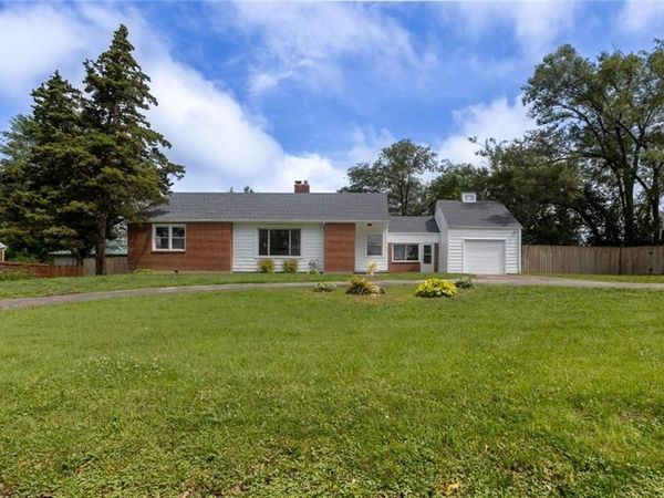 216 NE 83rd Terrace, Kansas City, MO 64118