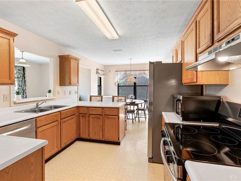 8848 Trowbridge Way, Huber Heights, OH 45424 Photo 13
