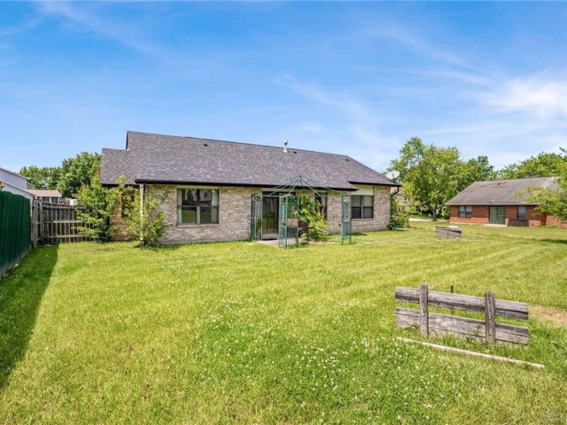 8848 Trowbridge Way, Huber Heights, OH 45424 Photo 37
