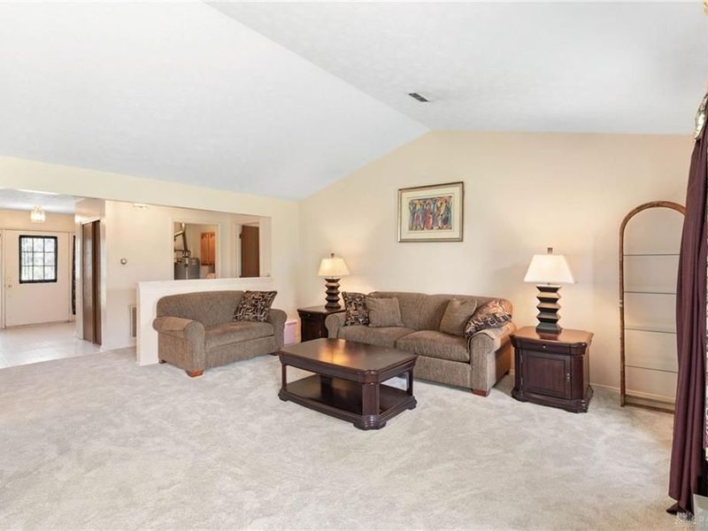 8848 Trowbridge Way, Huber Heights, OH 45424 Photo 6