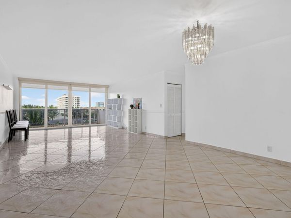 3140 S Ocean Drive, Unit 410, Hallandale Beach, FL 33009