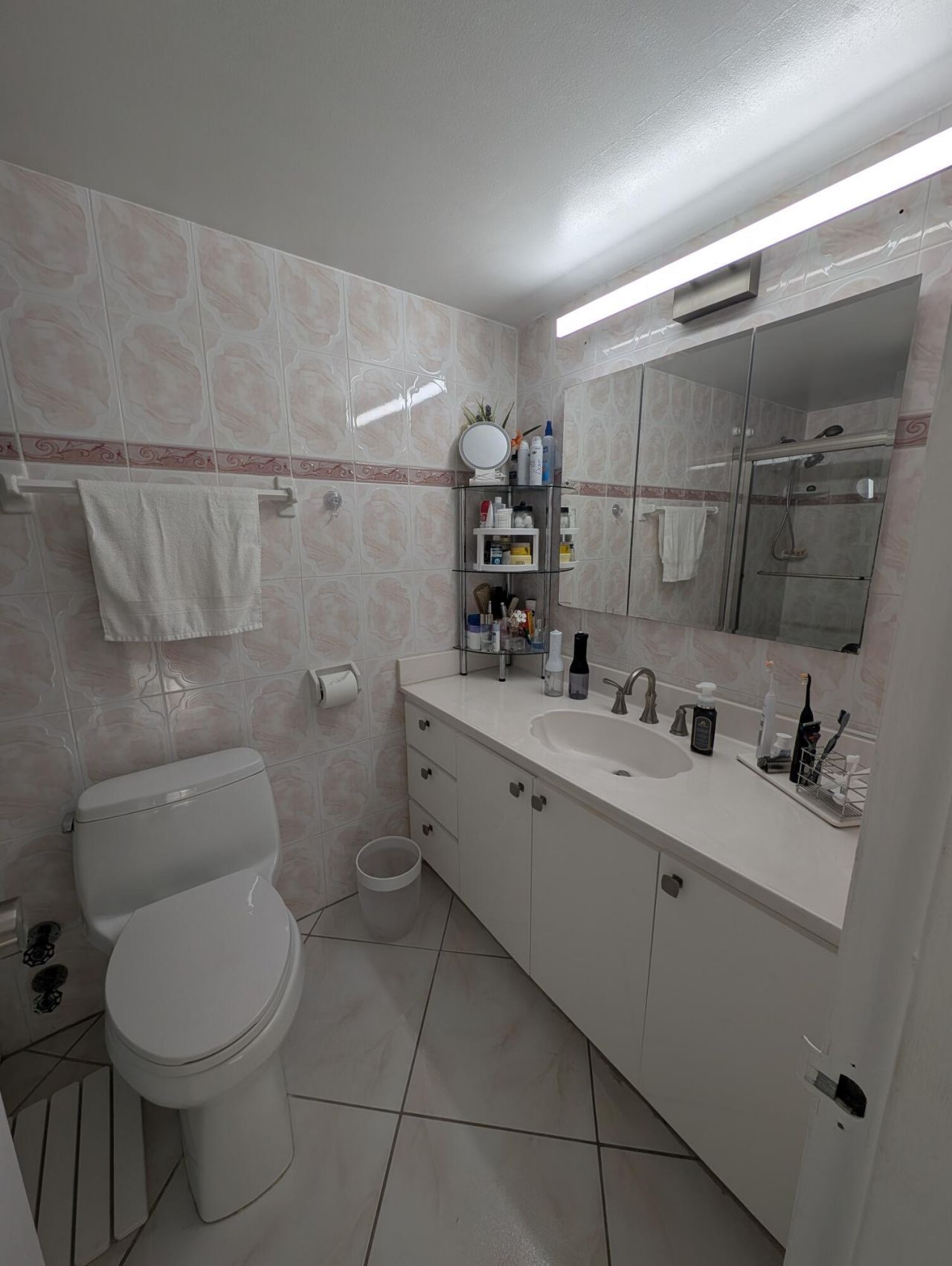 3140 S Ocean Drive, Unit 410, Hallandale Beach, FL 33009 Photo