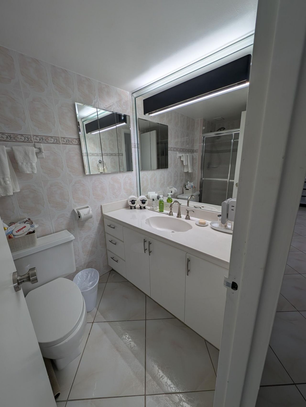 3140 S Ocean Drive, Unit 410, Hallandale Beach, FL 33009 Photo