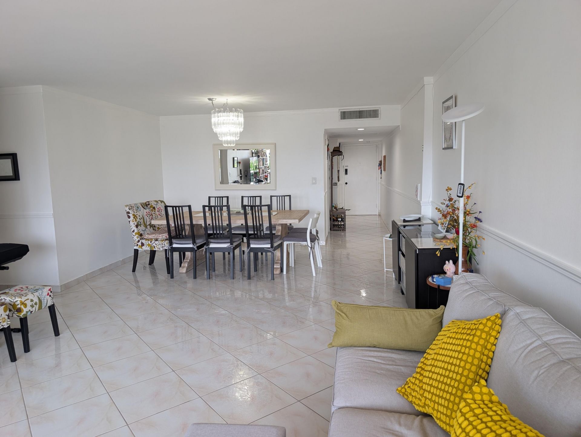 3140 S Ocean Drive, Unit 410, Hallandale Beach, FL 33009 Photo