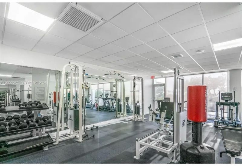 3140 S Ocean Drive, Unit 410, Hallandale Beach, FL 33009 Photo