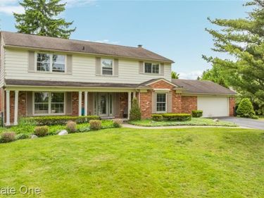 2503 Wickfield Road, West Bloomfield Twp, MI 48323