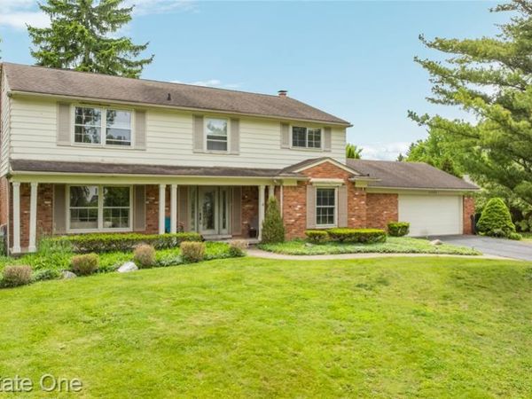 2503 Wickfield Road, West Bloomfield Twp, MI 48323