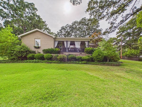 1841 Courtney Ave, Florence, AL 35630