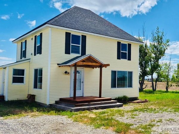 1044 W Taber Road, BLACKFOOT, ID 83221