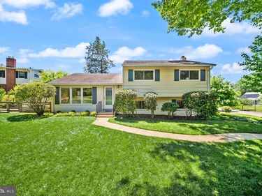 703 N MANSFIELD STREET, ALEXANDRIA, VA 22304