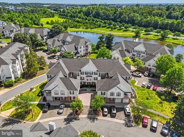 25300 LAKE MIST SQUARE, Unit 101, CHANTILLY, VA 20152