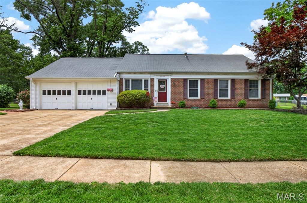 1375 Burning Tree Drive, Florissant, MO 63033 Main Photo
