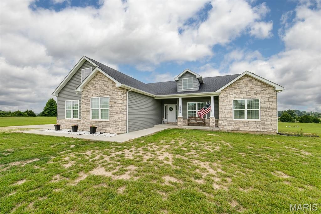 22845 Jewell Lynn Court, Warrenton, MO 63383 Main Photo
