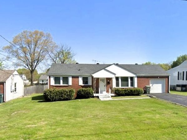 807 Wildwood Ave , Lebanon, TN 37087