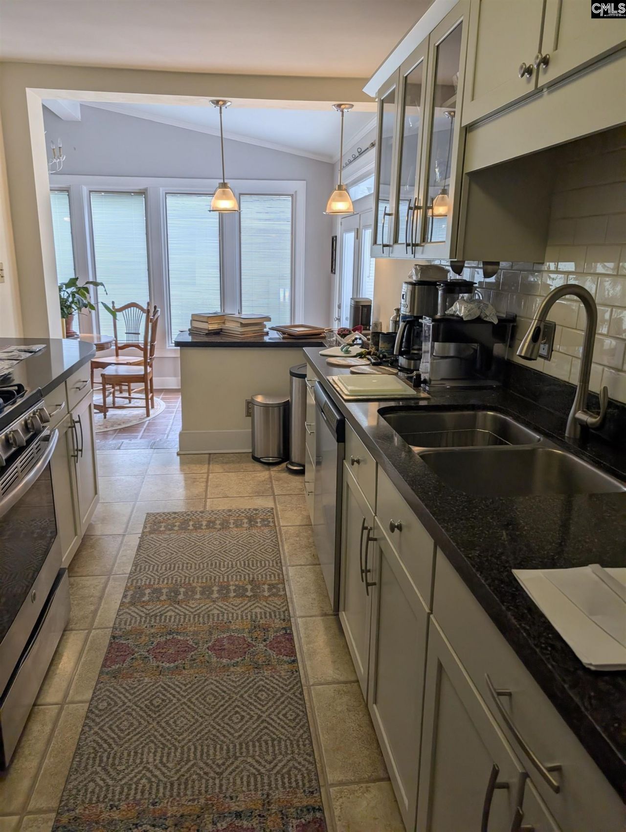 1136 Eastminster Drive  Photo 8