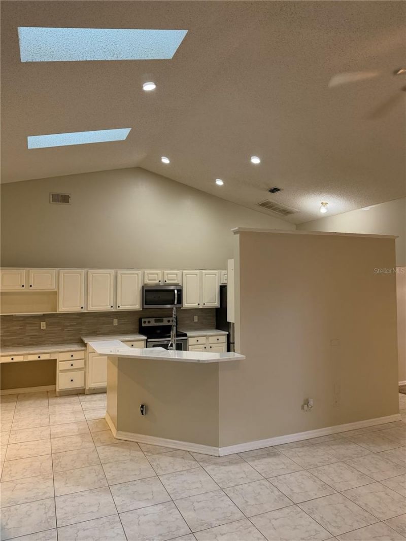 3733 Weetamoo Circle, Orlando, FL 32818 Photo