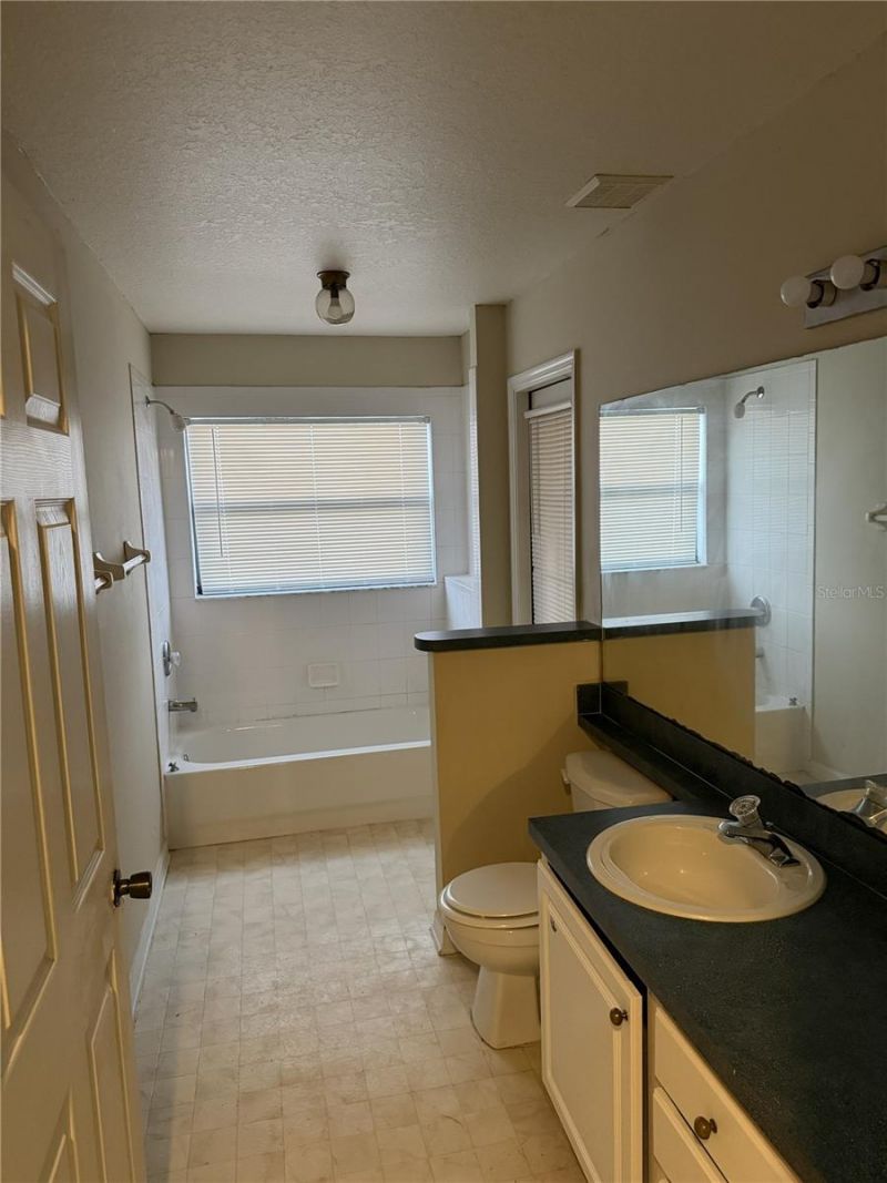 3733 Weetamoo Circle, Orlando, FL 32818 Photo